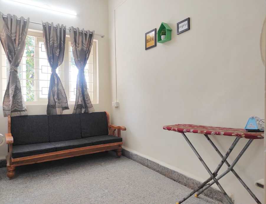 2.5 BHK Apartment for Rent for Boys in Narveer Tanaji Wadi